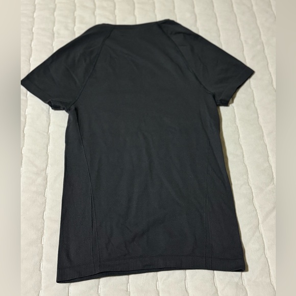 Oner Active- Go to Seamless Fitted Top in Coal - Picture 2 of 3